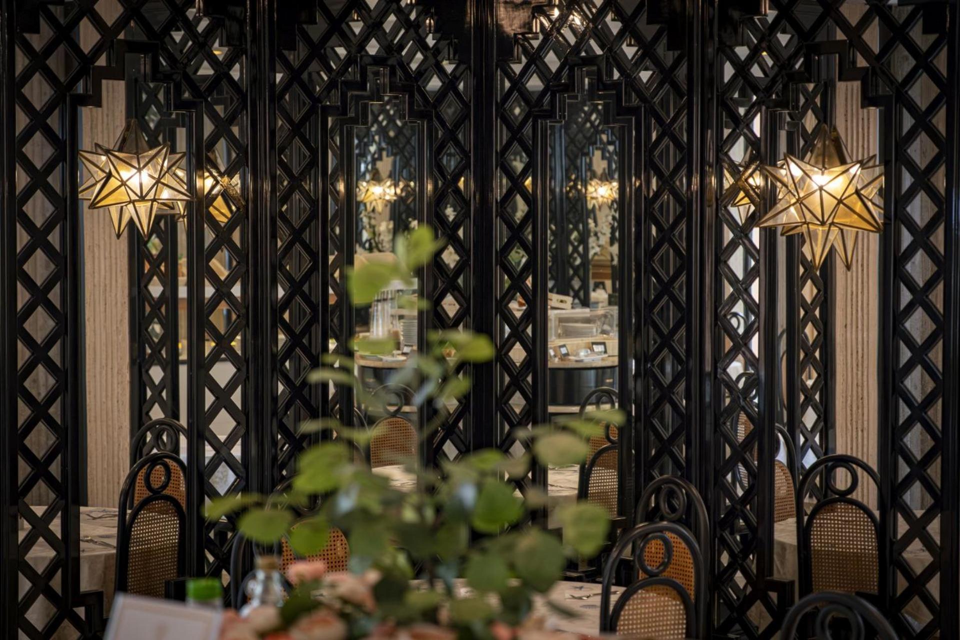 Hotel President - Vintage Hotel In Centro Ричоне Екстериор снимка