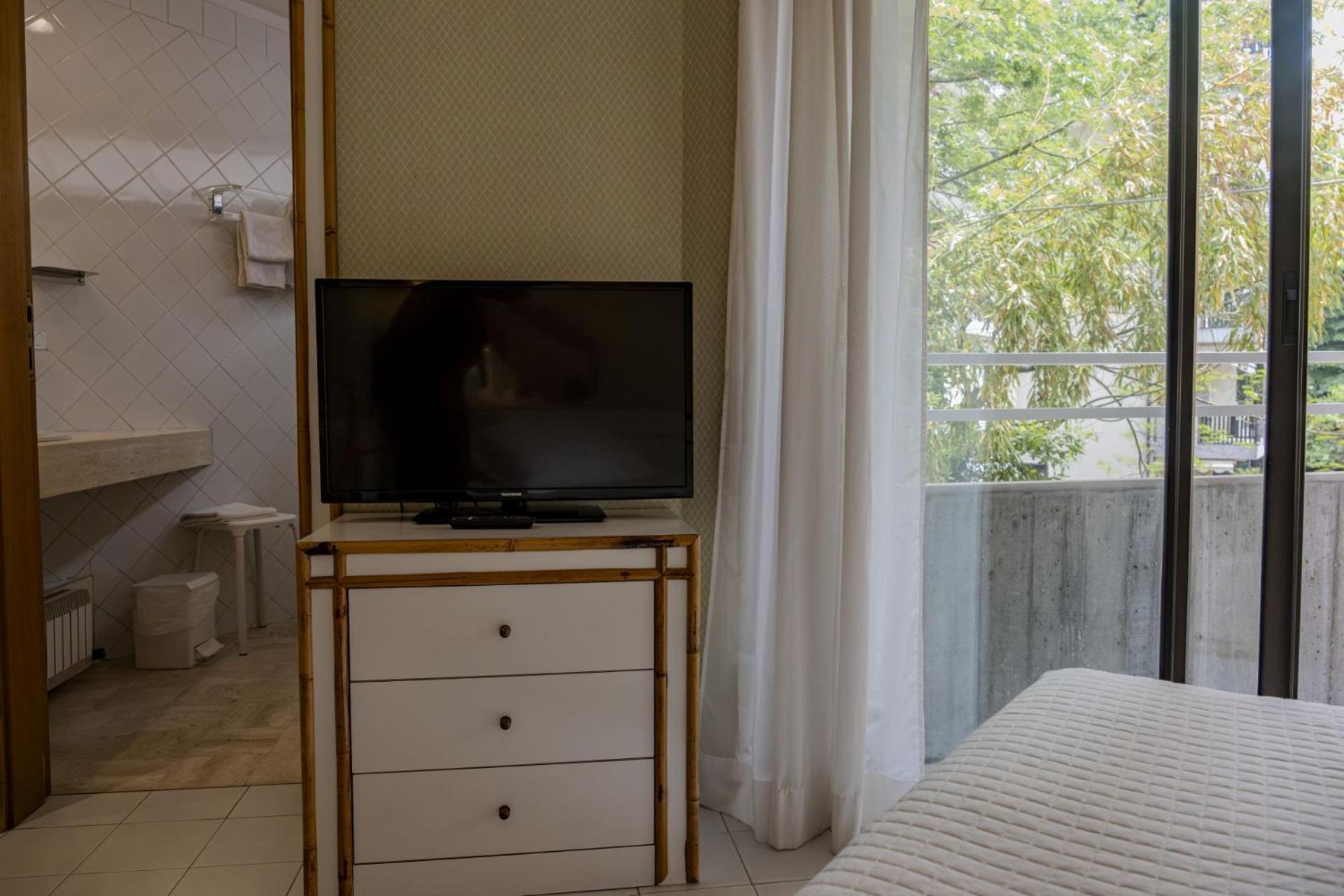 Hotel President - Vintage Hotel In Centro Ричоне Стая снимка
